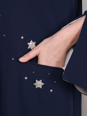 Hidden side pocket detail on The Celestial Heir navy abaya