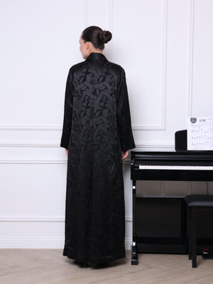 The Majestic Veil luxury black jacquard abaya with distinctive blazer collar by Le Marque Closet